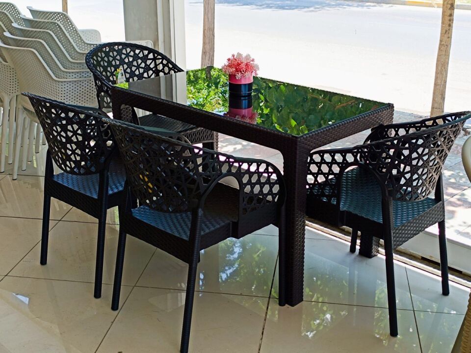 Lotus Bahçe Balkon Masa Takımı 4 Kişilik 70x120 cm Camlı Masa Seti 4 Adet Sandalye Set Pro 1. Kalite